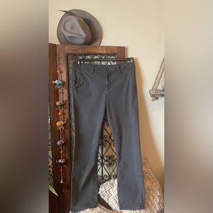American Eagle Slim Chino Grey Pants Extreme flex Stretch Women’s size 16